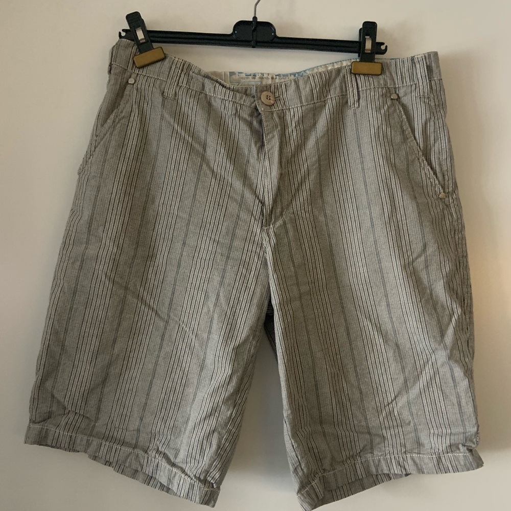 Mens cargo shorts